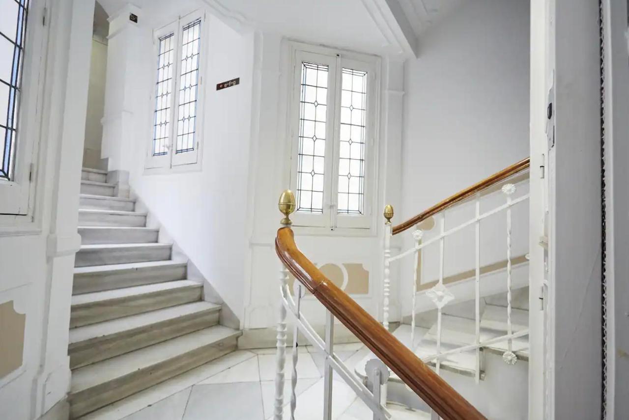 Apartamento Con Vistas Al Parque Del Retiro Madrid Kültér fotó
