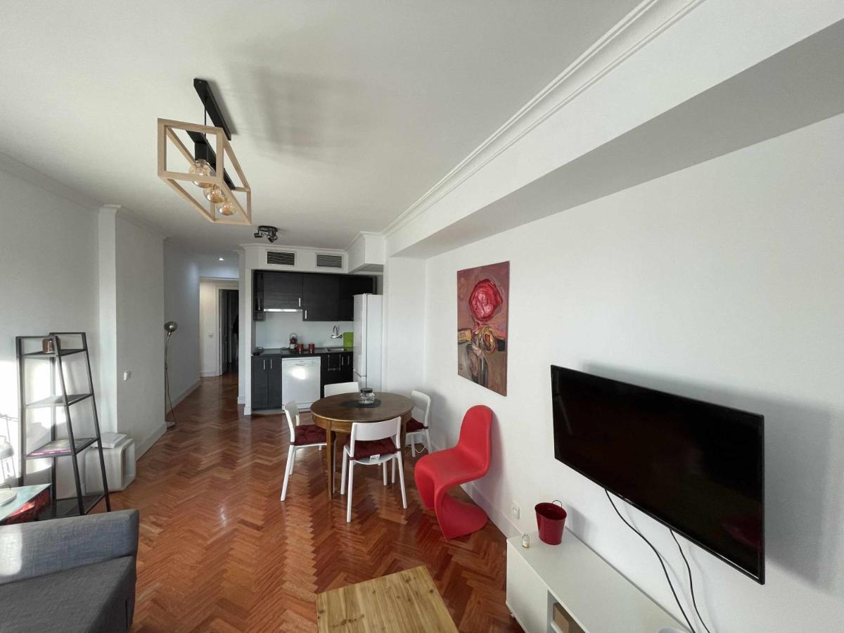 Apartamento Con Vistas Al Parque Del Retiro Madrid Kültér fotó