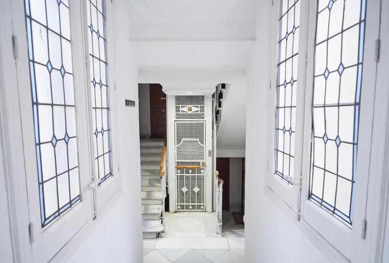 Apartamento Con Vistas Al Parque Del Retiro Madrid Kültér fotó